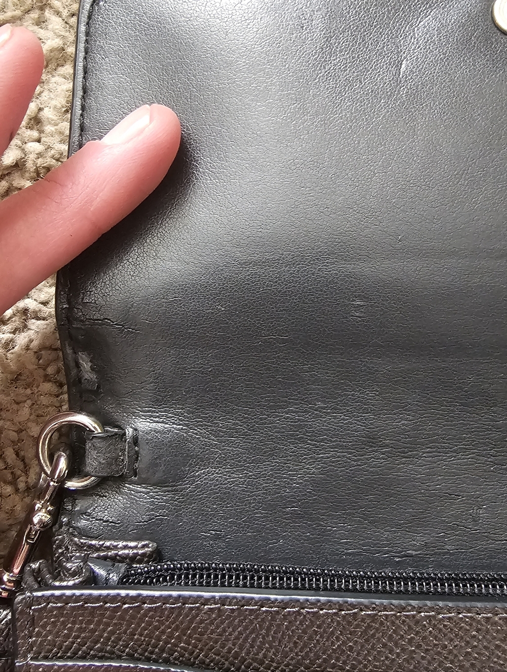 COACH Gunmetal Metallic Silver Wristlet Clutch Wallet - Picture 4 of 7